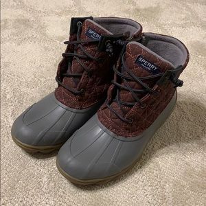 Women’s Sperry Saltwater boots